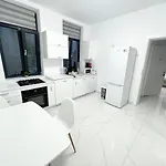 Apollo 2 Apartman *